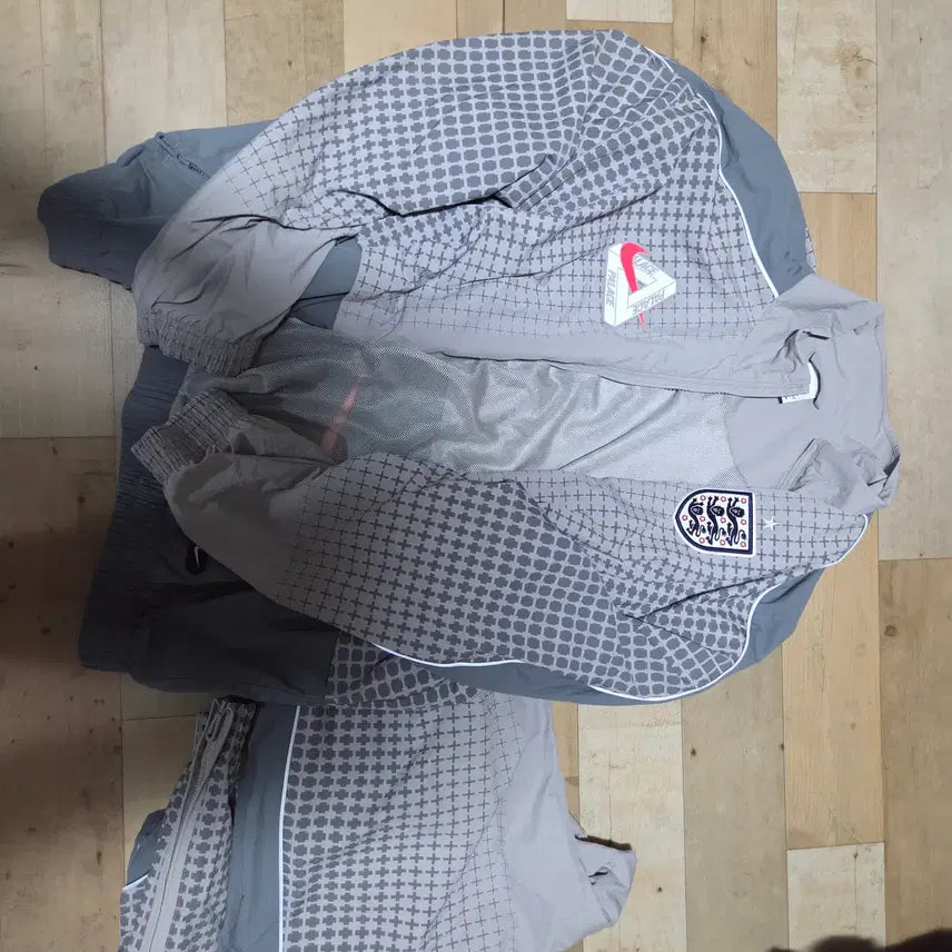 [BUNJANG] Nike x Palace England Tracksuit Set - Size L / 나이키 X 팔라스 잉글랜드 셋업 L 사이즈 판매