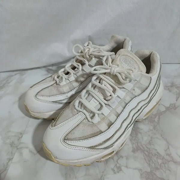 [BUNJANG] Nike Air Max 95 Women's Sneakers 240 / 나이키 에어맥스95 여성 운동화 240 (26D402)
