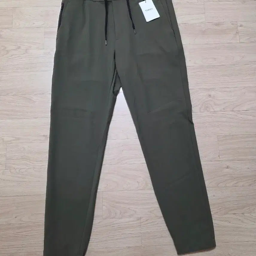 [BUNJANG] Theory Premium Ponte Jogger Pants Khaki / 띠어리 프리미엄 저지 테라스 조거팬츠 L 32-34 정가 42만원 카키