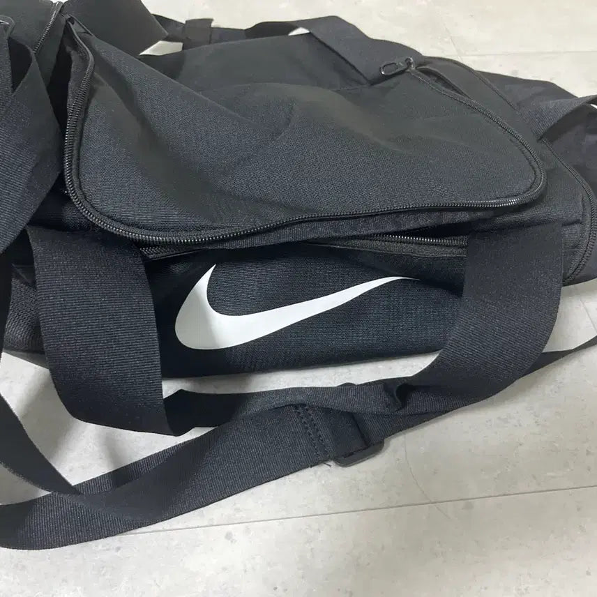 [BUNJANG] Nike Duffle Bag Black / 나이키 더플백 블랙
