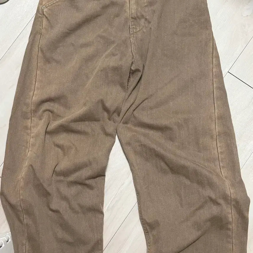 [BUNJANG] Haechingroom Curve Jeans Beige Size 3 / 해칭룸 커브진 베이지 3사이즈