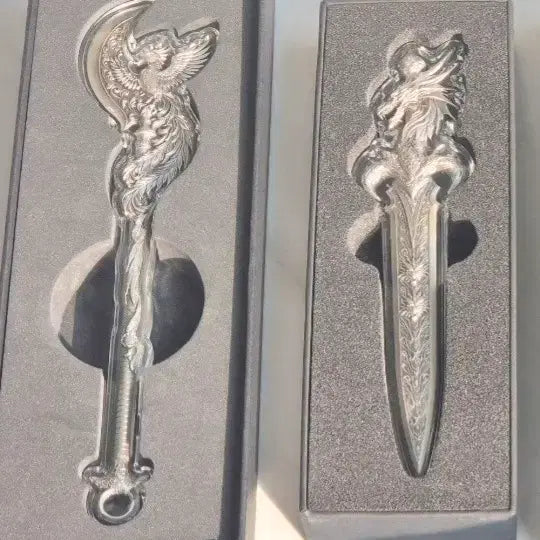 [BUNJANG] KOMSCO Chiwoo Cheonwang's Sword & God Galus Moonblade Silver Medals (2.5oz) / [한국조폐공사] 치우천왕 검 / 지신 갈루스 언월도 순은999 2.5oz