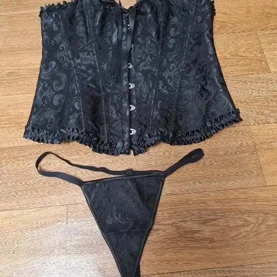 [BUNJANG] Black Corset Bustier Set - Unique Pattern & Frill Detail (L) / (새상품) 코르셋 뷔스티에 세트 L