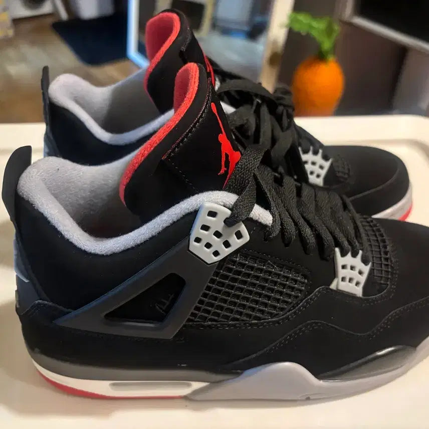 [BUNJANG] Nike Air Jordan 4 Retro Black Cement (Bred) Size 265 / 에어조던 4 레트로 265