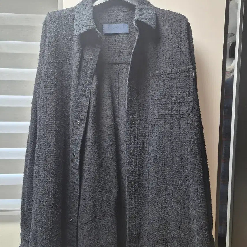 [BUNJANG] Juun.J Feather Denim Shirt Size 48 / 준지 페더 데님 셔츠 48