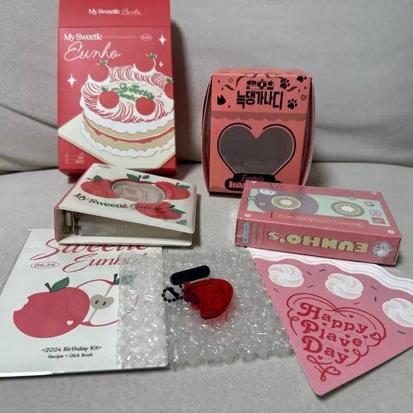 [BUNJANG] Eunho 2024/2025 Birthday Kit + Sipsip Cafe Cake Box, Pop-up Card / 은호 2024 2025 생일키트 + 십카페 케잌상자, 팝업 카드