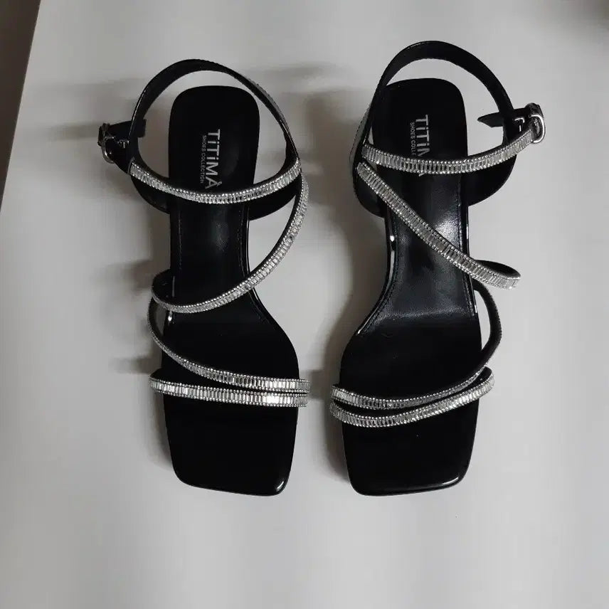 [BUNJANG] Sparkling Cubic Strap High Heel Sandals (240) / 높은 샌들(240사이즈)