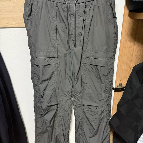 [BUNJANG] JUUN.J Grey Slit Nylon Pants Size 48 / 준지 그레이 슬릿 나일론 팬츠