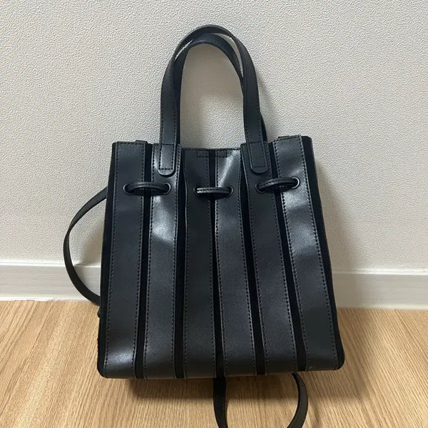 [BUNJANG] Black Leather Strap Tote Bag / 블랙 가죽 스트랩 토트백