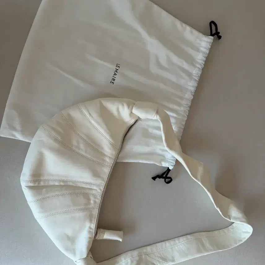 [BUNJANG] Lemaire Croissant Bag Small White / 르메르 크로아상백 스몰 화이트