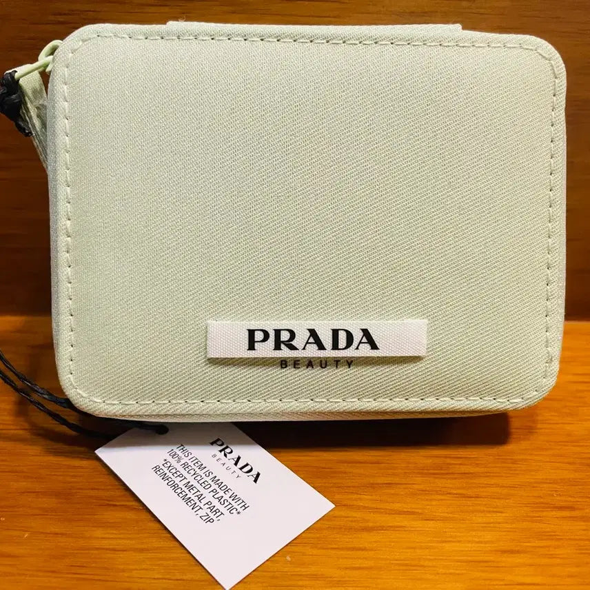 [BUNJANG] Prada Pouch Mint / 프라다 파우치 민트