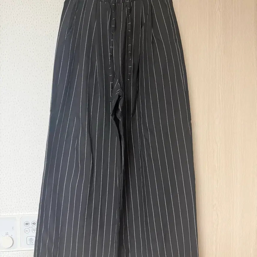 [BUNJANG] Striped Wide Pants / 스트라이프 와이드 팬츠