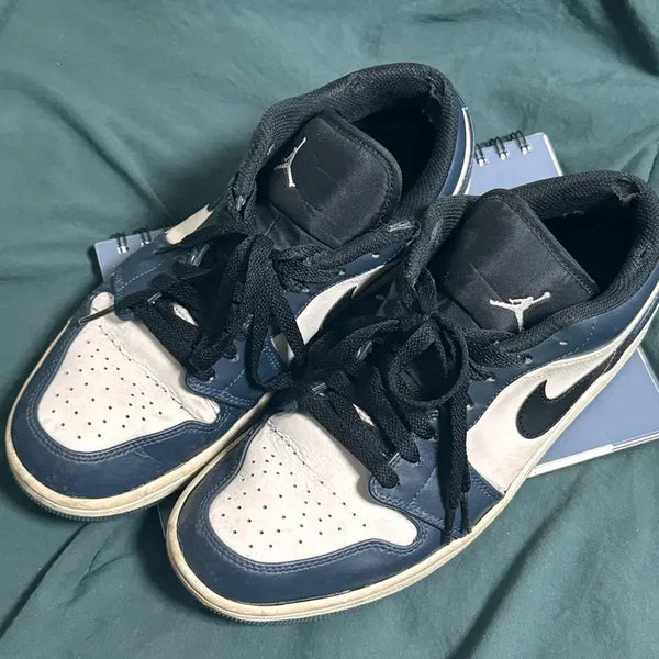 [BUNJANG] Air Jordan 1 Low Midnight Navy (275mm) / 조던1 로우 midnight navy(275)