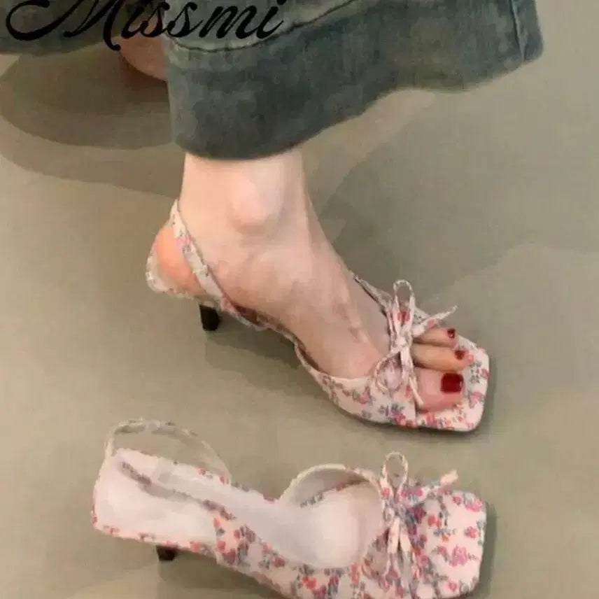 [BUNJANG] Missmi Flower Pattern Strap Heels (235) / 새상품) 플라워 패턴 스트랩 힐 235