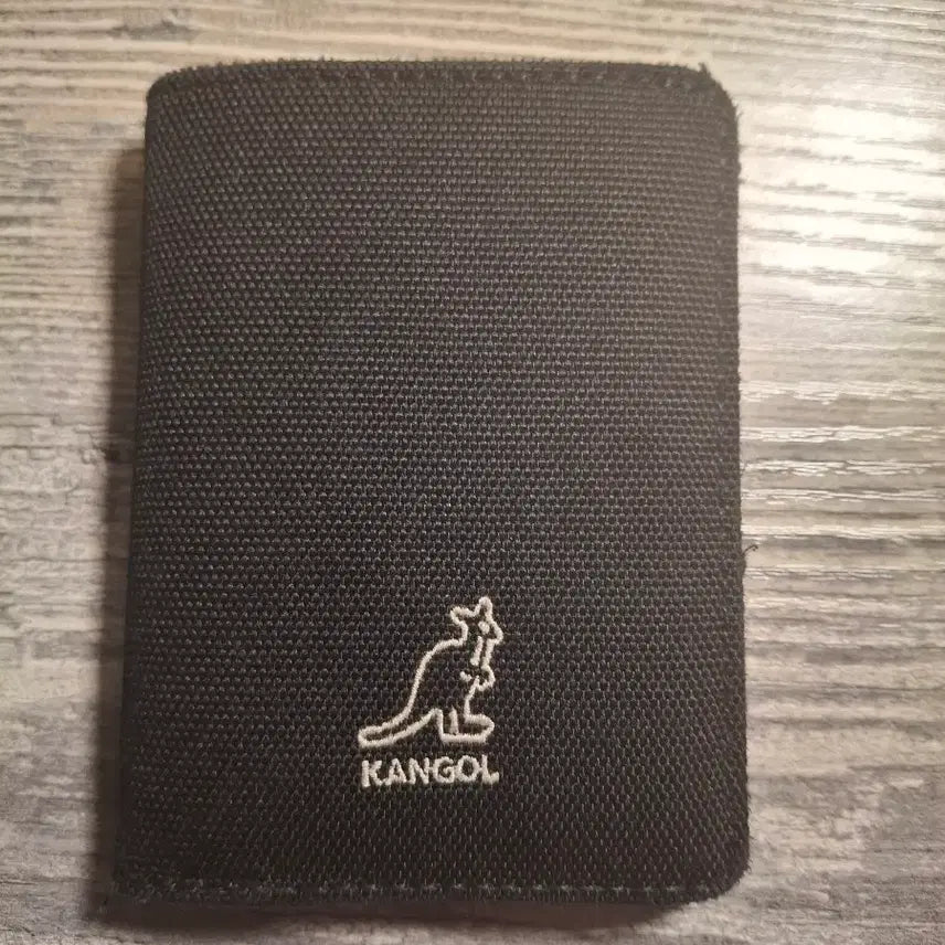 [BUNJANG] Kangol Kangaroo Logo Black Wallet / 캉골 캥거루 로고 블랙 지갑
