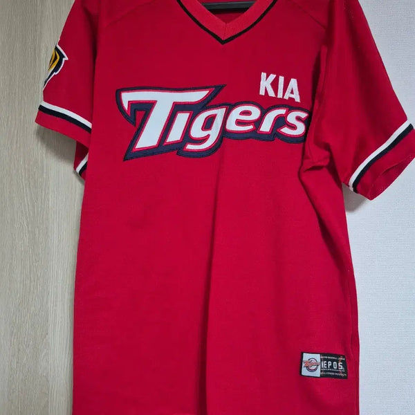 [BUNJANG] Kia Tigers Old Uniform Kim Sun Bin Size 105 / 기아타이거즈 올드 유니폼 105사이즈 김선빈 마킹 판매합니다