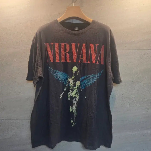 [BUNJANG] Nirvana Angel Printing Oversized T-Shirt / NIRVANA. 오피셜굿즈. 엔젤 프린팅. 반팔티