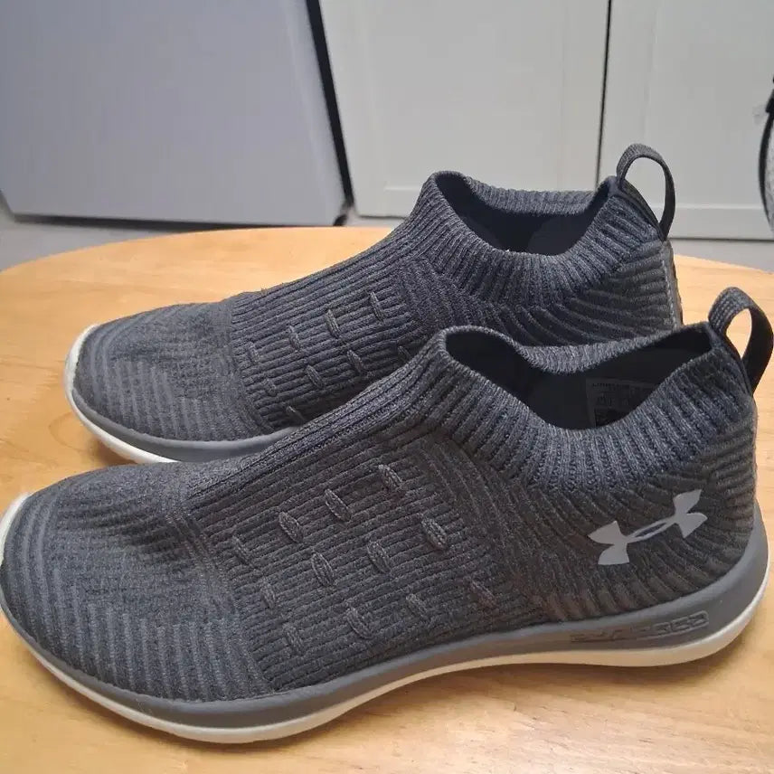 [BUNJANG] Under Armour Performance Sneakers Size 235 / 언더아머 기능성 운동화 사이즈 235호 디자인강추 실착별로 사진참고