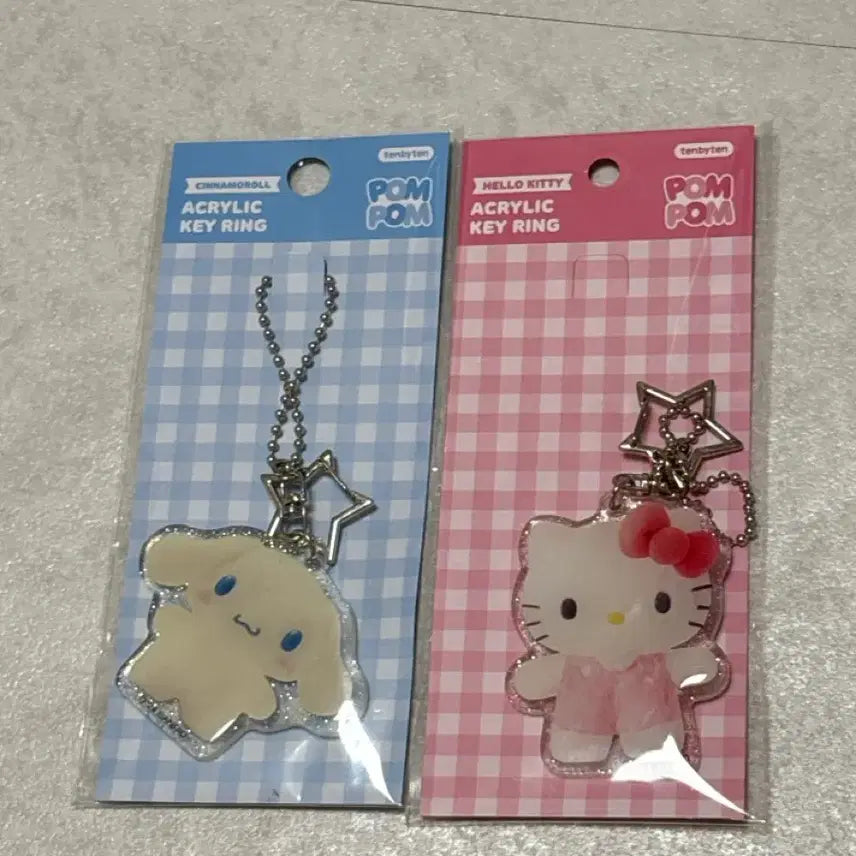 [BUNJANG] Cinnamoroll & Hello Kitty Acrylic Keychain Set / 시나모롤 키티 아크릴키링