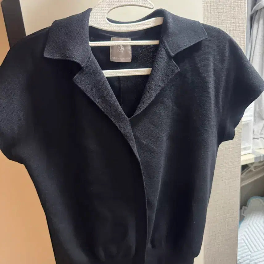 [BUNJANG] Black Logo Collar T-Shirt / 카라티 반팔