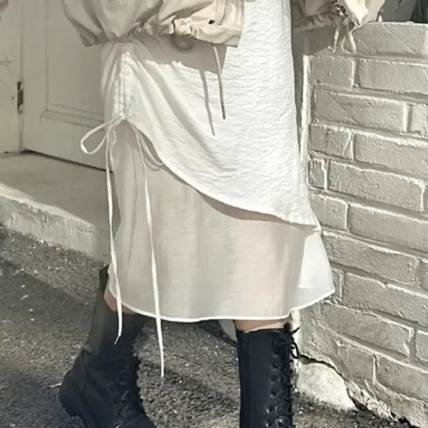 [BUNJANG] Layered Midi Skirt with Side Shirring and String Detail / 레이어링 뒷밴딩 옆셔링 끈 스트링 미디스커트 / 리본미디스커트