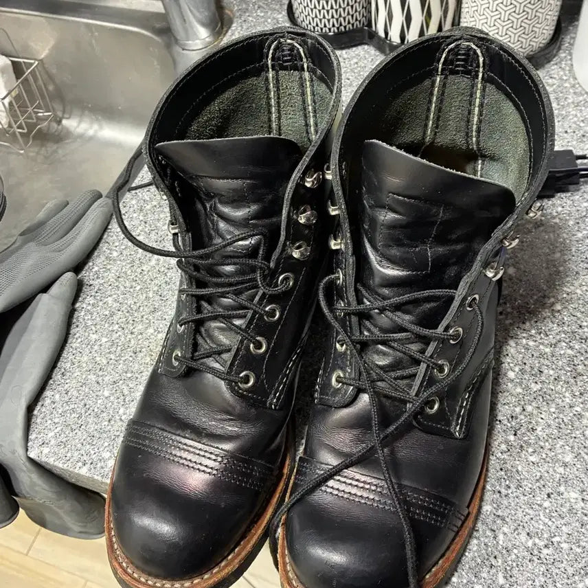 [BUNJANG] Red Wing Iron Ranger Black Boots / 레드윙 아이언레인저 블랙 7.5