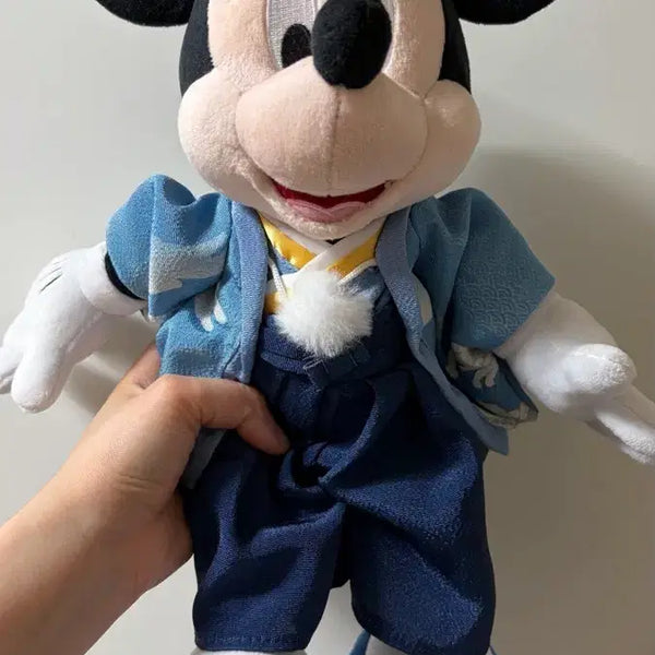 [BUNJANG] Kimono Mickey Mouse Plush Doll / 기모노 미키 인형