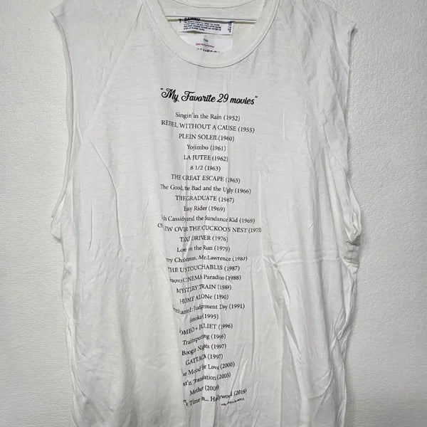 [BUNJANG] Dairiku Sleeveless T-shirt Movie List Print / 다이리쿠 민소매 티셔츠 영화 리스트 프린트
