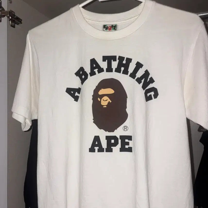 [BUNJANG] BAPE College T-Shirt White / 베이프 컬리지 티셔츠 화이트