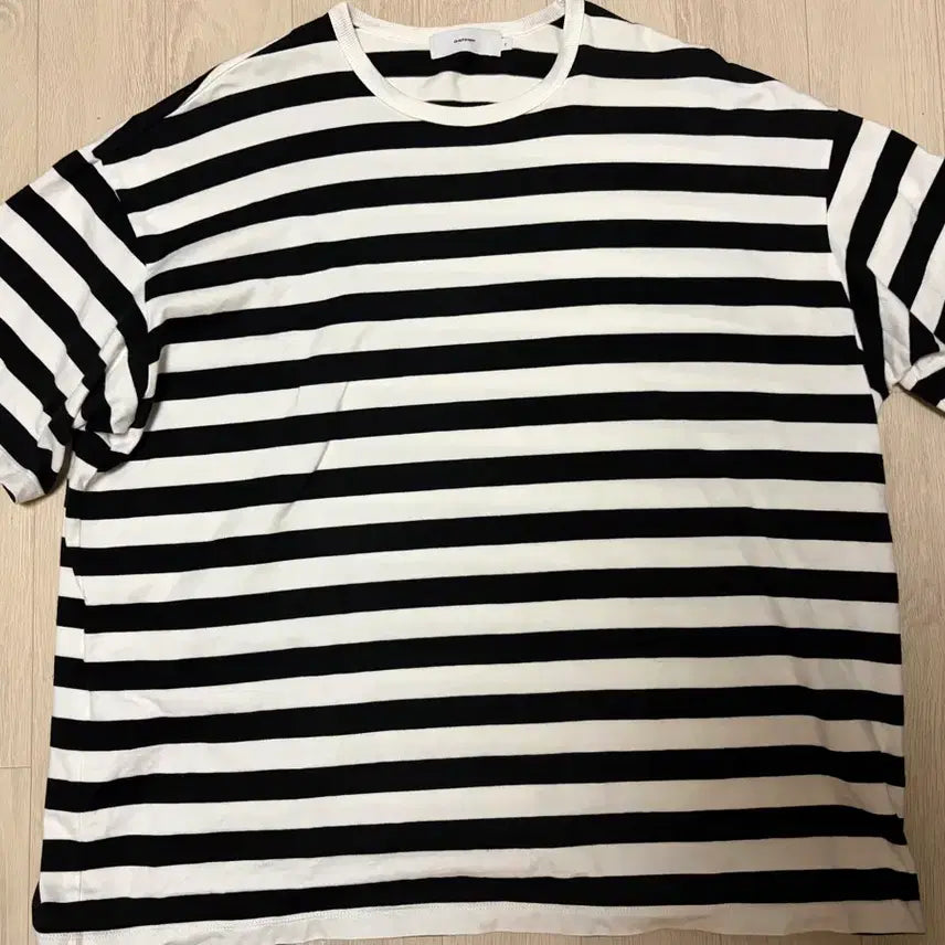 [BUNJANG] Graphtpaper Stripe Short Sleeve T-shirt Size 2 / 그라프페이퍼 스트라이프 반팔 티셔츠 2사이즈