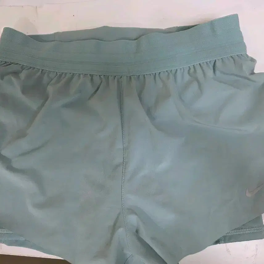 [BUNJANG] Nike Women's Mint Shorts (Size S-M) / 나이키여성숏츠 민트S~M