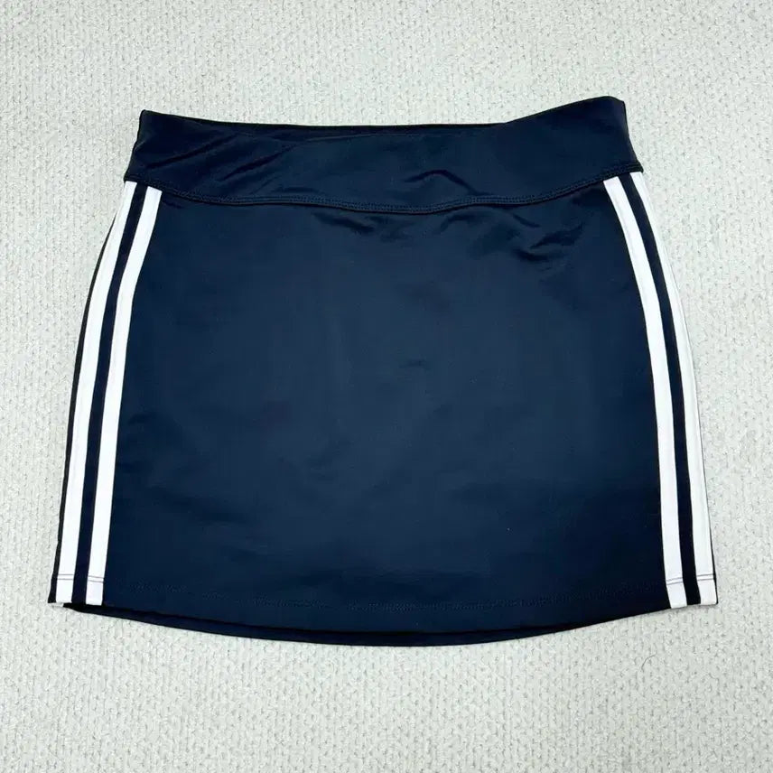[BUNJANG] Adidas Three-Stripes Training Skirt Navy / 아디다스 삼선 트레이닝 스커트 네이비