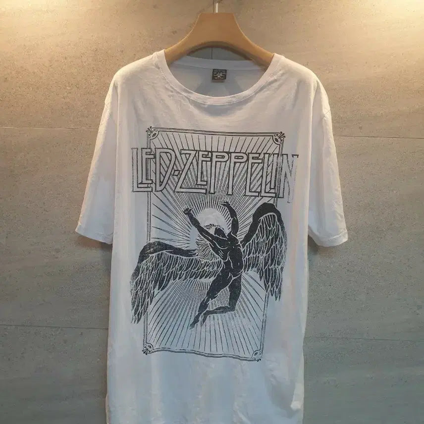 [BUNJANG] Led Zeppelin Official Licensed Short Sleeve T-Shirt / LED ZEPPELIN. 오피셜굿즈. 정품. 반팔 티셔츠.