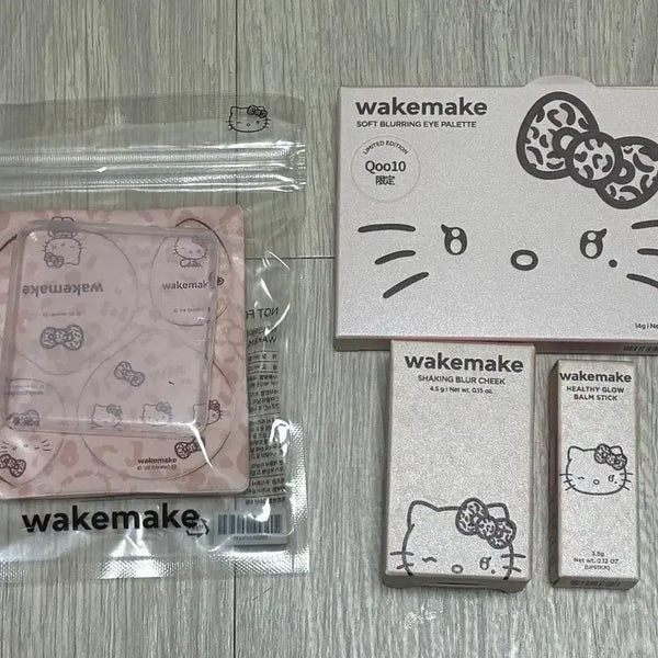 [BUNJANG] WakeMake Garu Kitty Cosmetic Puff Set / 일본수량한정,새제품/웨이크메이크 갸루키티 화장품 퍼프 세트