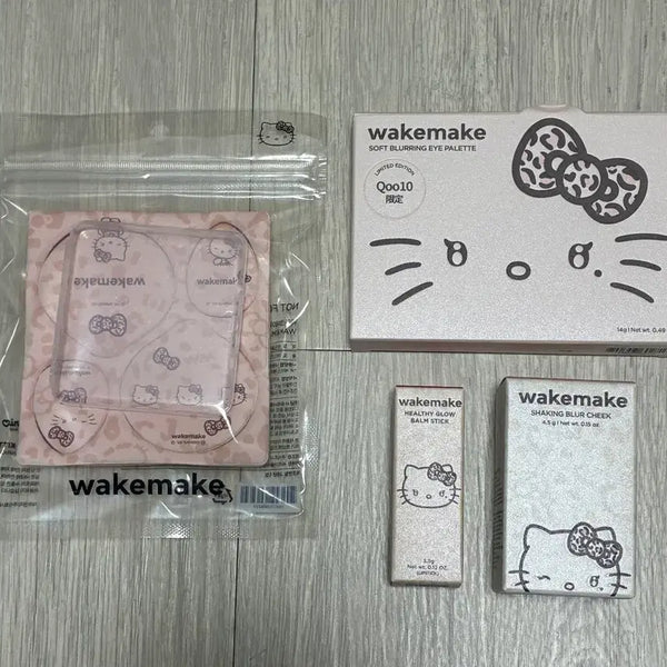 [BUNJANG] WAKEMAKE Gyaru Kitty Cosmetic Puff Set / /일본수량한정,새제품/웨이크메이크 갸루키티 화장품 퍼프 세트