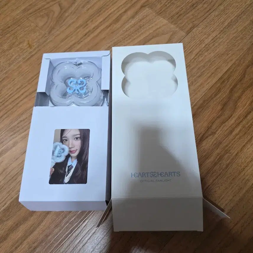 [BUNJANG] Hatsu to Hearts Lightstick / 하츠투하츠 응원봉 판매합니다