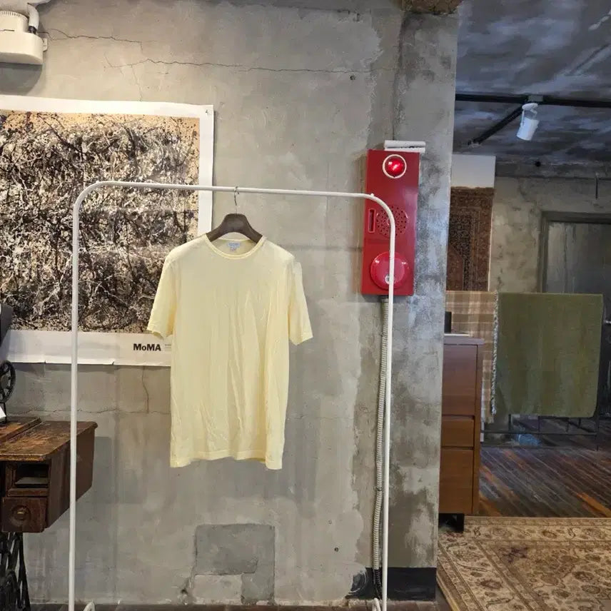 [BUNJANG] Sunspel Crewneck Short-Sleeve T-Shirt (Size 100) / 선스펠 크루넥 반팔티셔츠 남성100