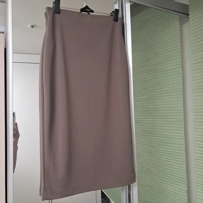 [BUNJANG] EGOIST DUAL-CUT Flowy Midi Skirt / 찰랑스커트 에고이스트듀엘지컷