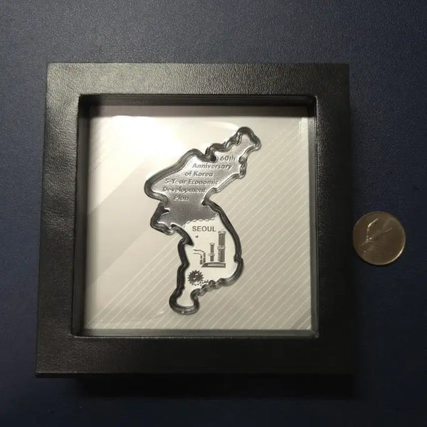 [BUNJANG] 2022 Cameroon Limited Edition 600 pcs Korean Peninsula Map Silver Coin / 600개한정판 2022년 카메룬 경제개발 한반도지도모양은화 수집용