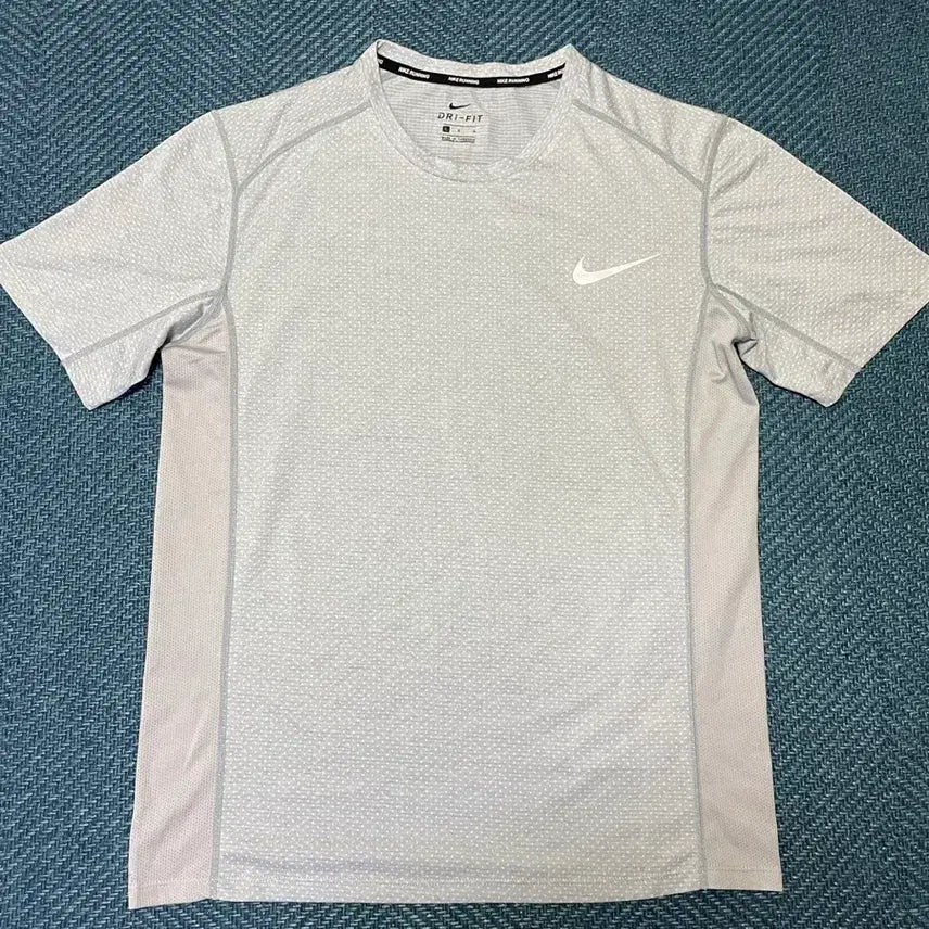 [BUNJANG] Nike Dri-FIT Running T-Shirt / 나이키 러닝 드라이핏 반팔