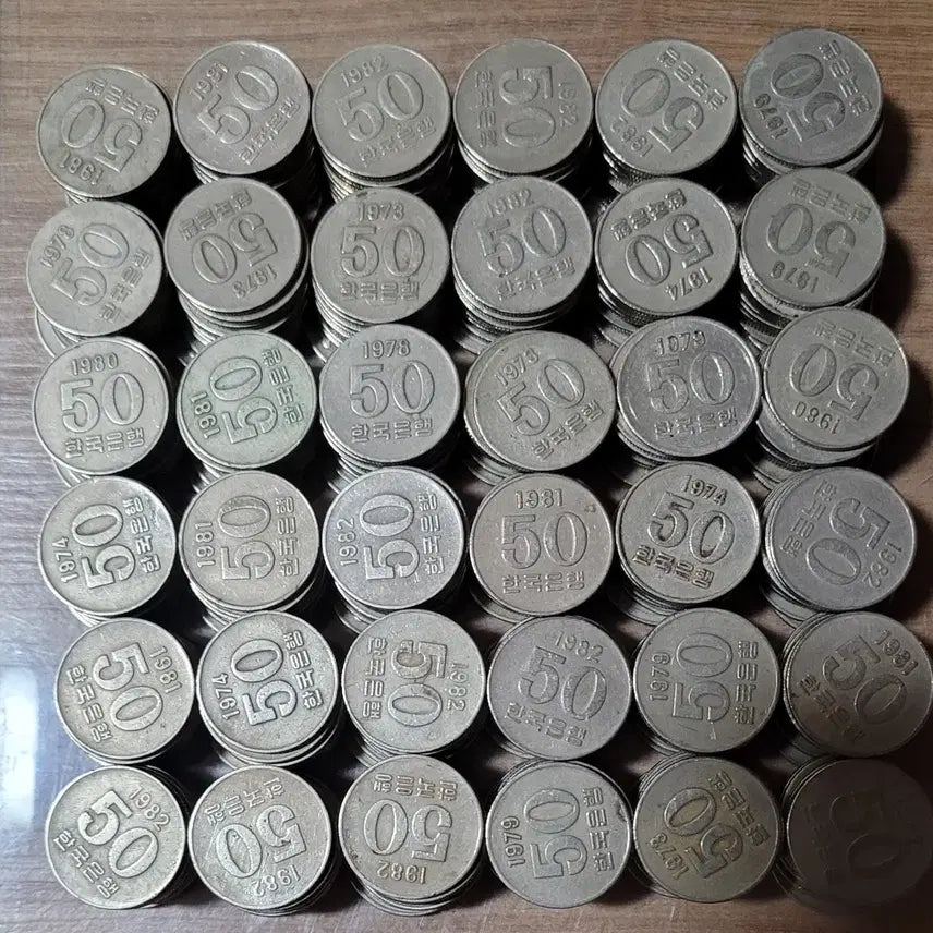 [BUNJANG] 1970s-1980s 50 Won Coin Bundle (360 pcs) / 동전 구도안 50원 360개 일괄