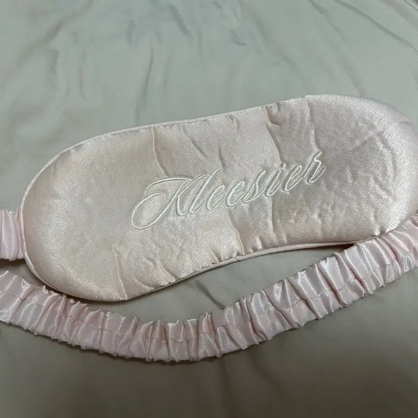 [BUNJANG] Clithier Sleep Mask Pink / 클리시어 수면 안대 핑크
