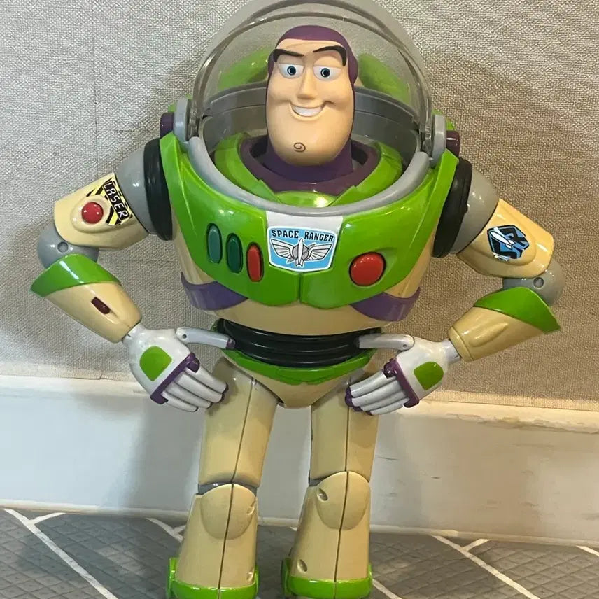 [BUNJANG] Disney Pixar Toy Story 20th Anniversary Buzz Lightyear / 디즈니 토이 스토리 20주년 버즈 라이트이어