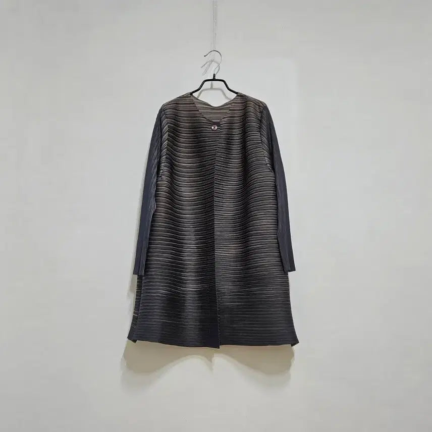 [BUNJANG] Pleats Mi Long Jacket / 플리츠미 롱자켓