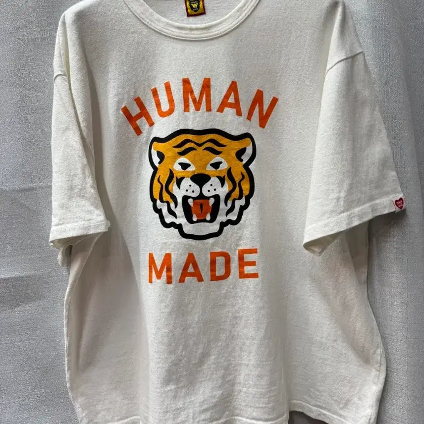 [BUNJANG] Human Made Tiger Graphic T-Shirt White / 휴먼메이드 타이거 그래픽 반팔티 (100)