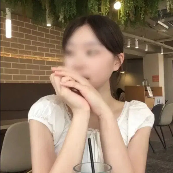 [BUNJANG] White Mini Dress with Frill Detail / 흰색 드레스