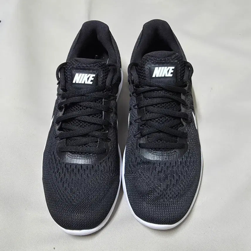 [BUNJANG] Nike LunarGlide 8 Running Shoes Black 260 / 0. 나이키 루나글라이드8 (블랙 260) 843725-001 러닝화 운동화