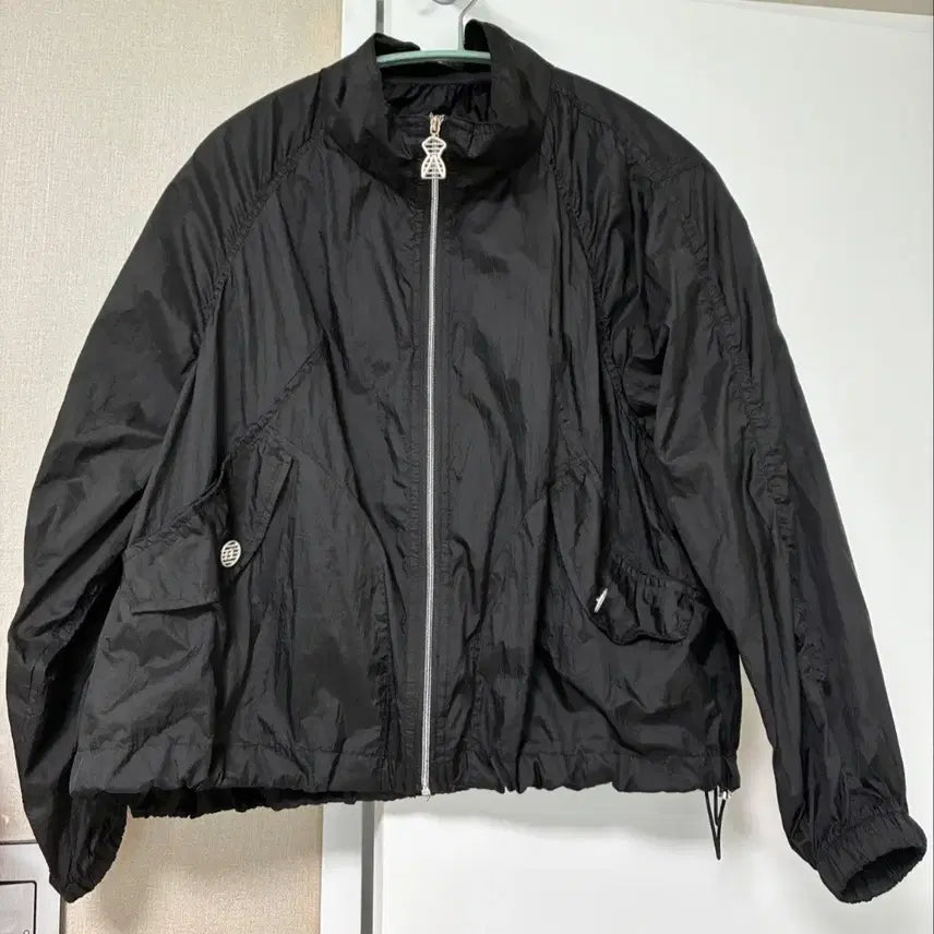 [BUNJANG] Black Zip-Up Windbreaker Jumper / 블랙 집업 바람막이 점퍼