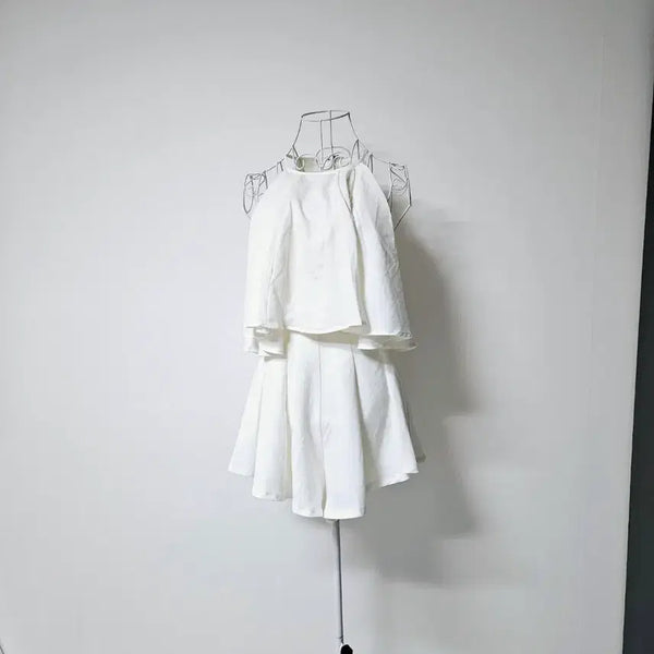 [BUNJANG] Tiger Mist White Halterneck Jumpsuit Shorts / Tiger Mist 홀터넥 화이츠 점프수트 원피스 쇼츠 미사용