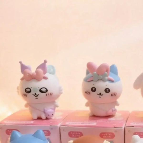 [BUNJANG] Cheekawa Sanrio Collaboration Secret Mascot Mini Figures Bundle Set / 일괄)먼작귀 치이카와 시크릿 마스코트 산리오 미니 피규어 하치와레 모몽가
